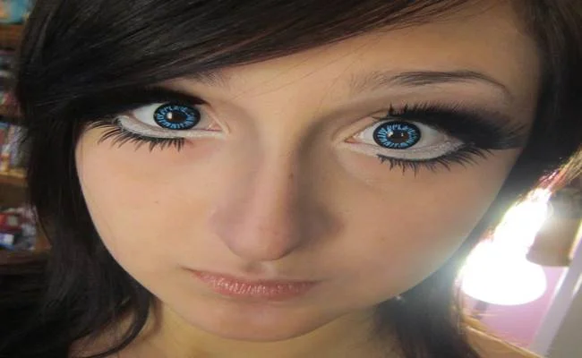 Como AUMENTAR OS OLHOS com MAQUIAGEM