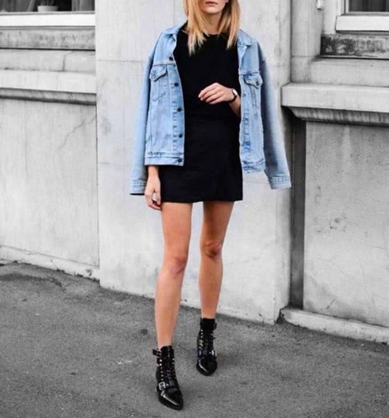 Vestido curto com bota