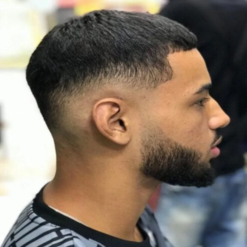 Low Fade combinado com barba 
